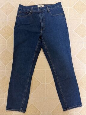Abercrombie & Fitch Women's High-Rise Skinny Dark Blue Straight Jeans